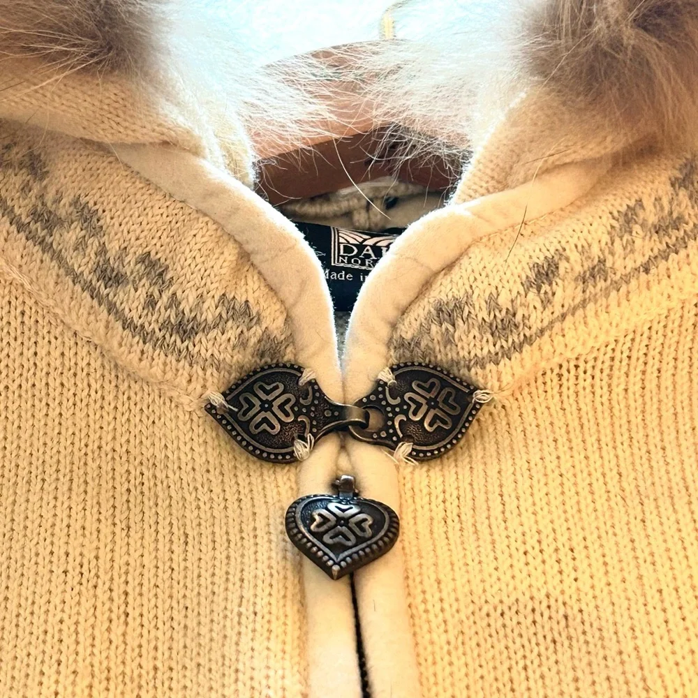 Dale Of Norway Women's Cardigan with Removable Fox Trimmed Hood - Picture 9 of 10